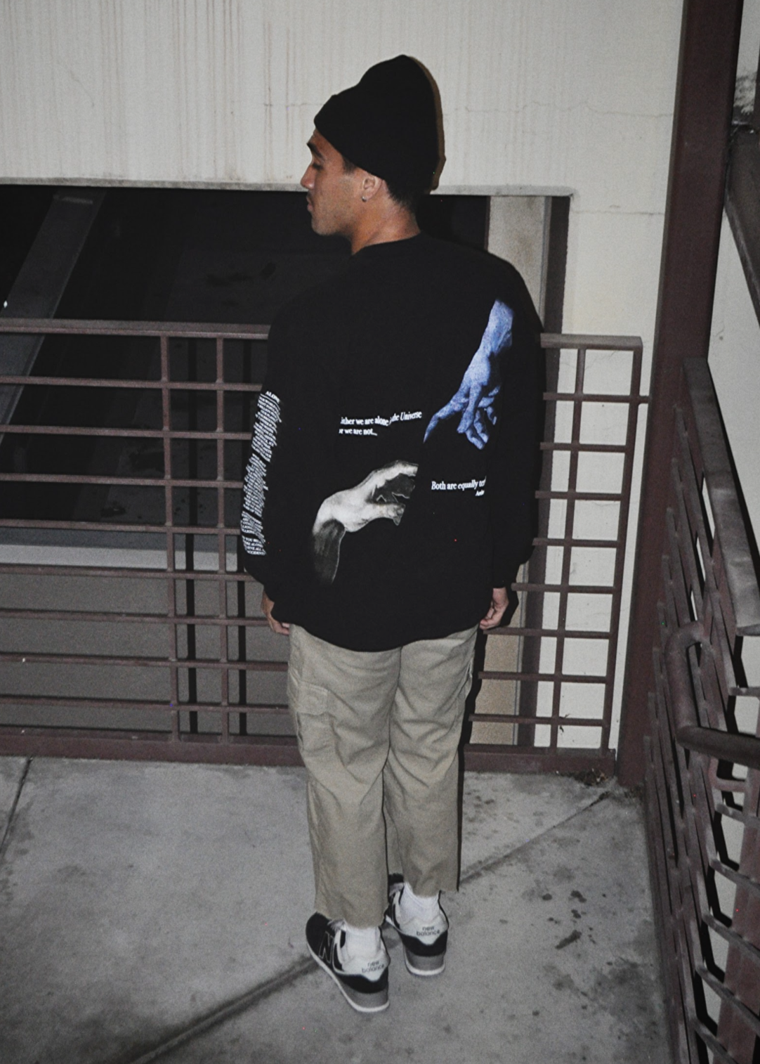 ALONE LONG-SLEEVES